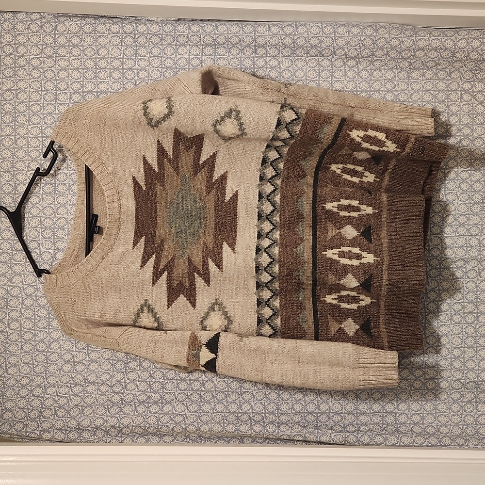 Neutral-Colors Large AE Sweater